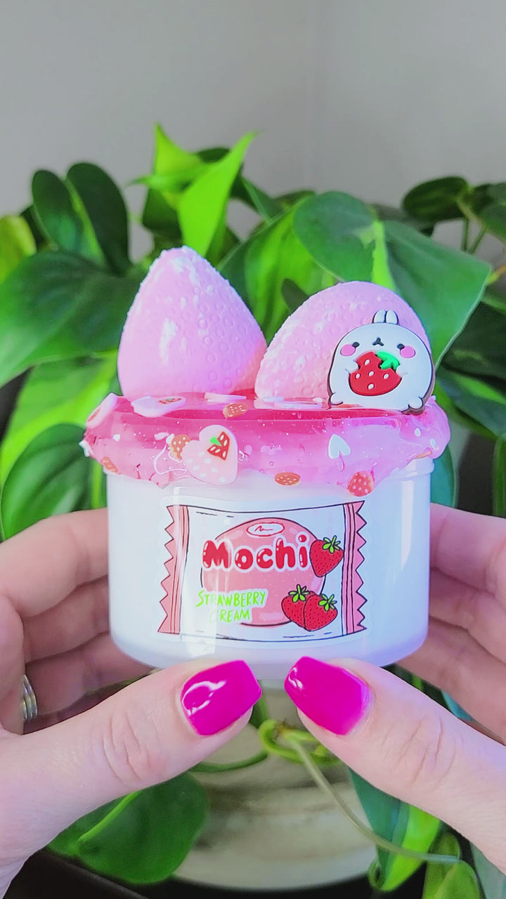 Mochi Strawberry Cream